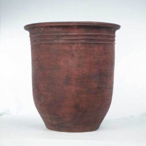 Vaso em Terracota com Borda Ornamentada