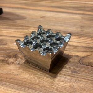 Cinzeiro em Alumínio Fundido Mini