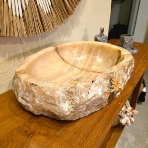 Cuba Esculpida em Pedra Onix