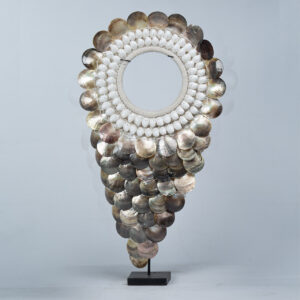 Colar Decorativo com Conchas Madrepérola