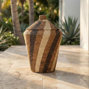 Cestaria Canggu Fibra Natural  Symetra M