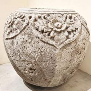 Vaso Balinês em Pedra Esculpida A60 x D70 cm