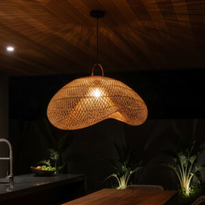 Luminária Kirana em Rattan Natural Pequena Diâmetro: 55 X Altura: 35 cm