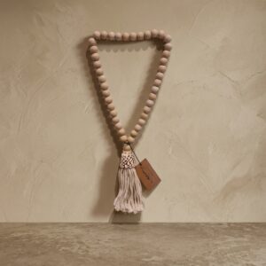 Colar Decorativo Tailandês de Contas de Madeira e Tassel com Detalhe de Concha AxL: 58×7 cm