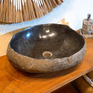 Cuba Esculpida em Pedra Riverstone 18x46x52cm (AxLxC)