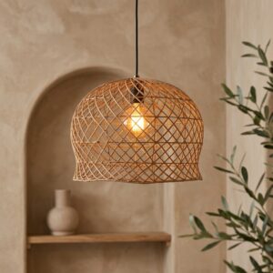 Luminária Nusa em Rattan Natural Pequena Altura: 40 cm X Diâmetro: 50 cm