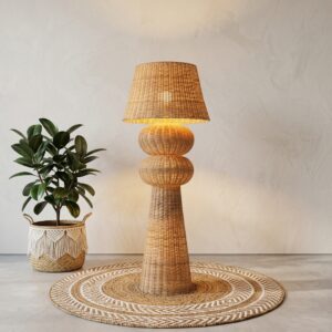 Luminária de Piso Essência em Rattan A: 150 cm X L: 60 cm X P: 60 cm