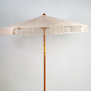 Ombrelone Balinês em Macramê Feito a Mão Altura: 2,60 cm X Diâmetro: 2,24 cm
